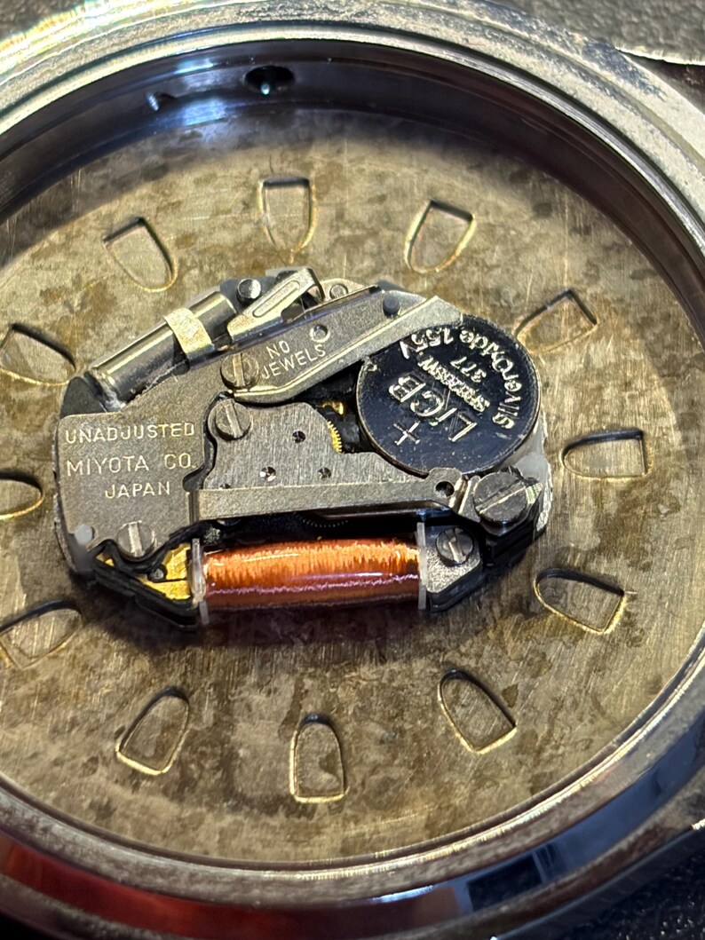 Wrist Watch Specialized Battery Replacement image 2