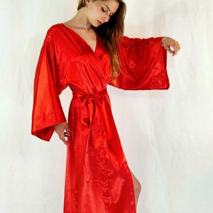 Red kimono/ Plus size long kimono / Japanese silk robe /Japanese kimono/ Satin wrap dress/ Kimono robes/ Boho kimono/ Japanese kimono women