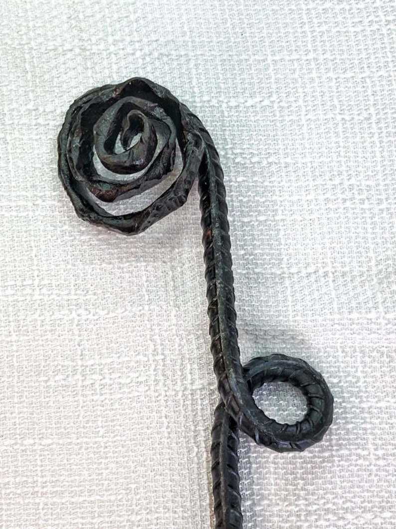 Rebar Roses Spiral Rose Flower Stake - Etsy