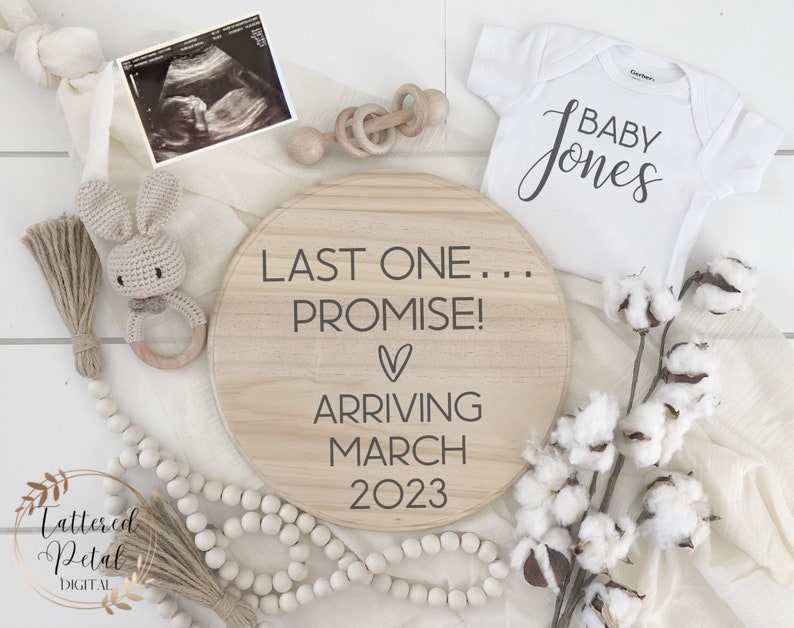 Last baby digital pregnancy announcement, grand finale, baby announcement for social media, baby reveal, baby neutral, facebook, instagram image 1