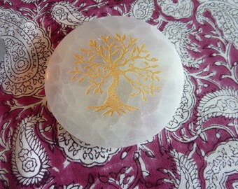 Tree of life reloading plate in selenite - round - reloading of stones, crystals and jewelry in natural stone - lithotherapy