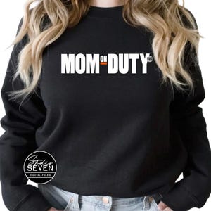 Mamá de guardia, SVG, PNG, sublimación, gracioso, madre, mamá png, deber png, llamada de mamá, digital, deportes, trabajo, tareas del hogar, niños, tareas domésticas