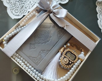 Personalized Velvet Quran Gift Set: Islamic Wedding Favors, Eid Mubarak