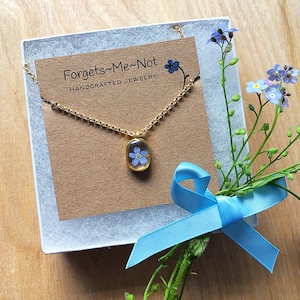 Genuine Forget Me Not Flower Small Gold Pendant Necklace, Blue Forget-Me-Not Flower in Resin Gold Pendant Necklace
