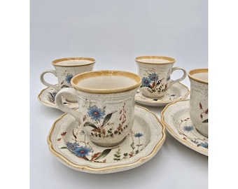 Set of 4 Mikasa Stoneware Cups & Saucers Blue Daisies Mugs #EB 804 Japan Vtg
