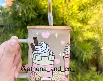 Tasse Cafecito 17 oz rose | Mug givré | Tasse de 17 onces | Jolie tasse à café | Mug esthétique en verre | Mug en verre | Mug girly | Mug en verre avec couvercle| Cadeau maman