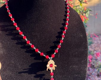 Knochen Halskette | Handgemacht, ethisch hergestellt, gefärbter Quarz, Perlen,