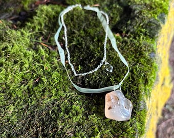 Dendriten Achat Zwei-Strang Halskette | Salbeigrüne Schleife, Kristall