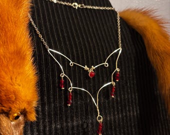 Fledermaus Anhänger Halskette | Gothic Halskette mit Roten Kristallperlen, Drahtumwickelt, handgemacht, Edelstahl