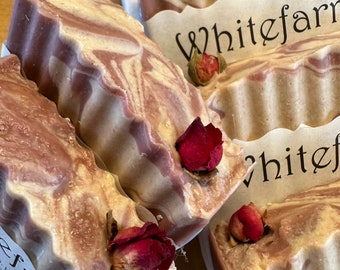 Jabón de leche de cabra con cereza japonesa, aceite aromático, barra artesanal de proceso en frío, fórmula para pieles sensibles
