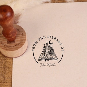 Dalla Biblioteca di | Castello | Ex Libris | Timbro del libro | Questo libro appartiene a | Timbro della biblioteca personalizzato | Regalo per la festa della mamma | Francobolli per libri