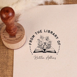 De la bibliothèque de timbres| Timbre Ex Libris | timbre de livre personnalisé | timbre de bibliothèque personnalisé