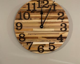 Handmade Pallet Wood Wall Clock: Rustic Reclaimed Wood Decor
