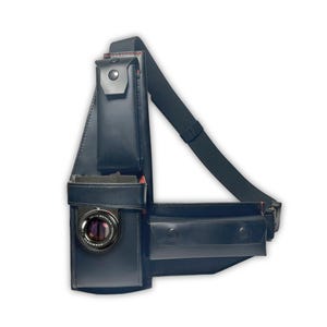 Unique Leica leather carrying holster &quot;The Uncle&quot; - Leica  Q3 43, Leica Q2, Leica Q, Leica M8, Leica M9, Leica 10, Leica M11, Leica M5/35mm.