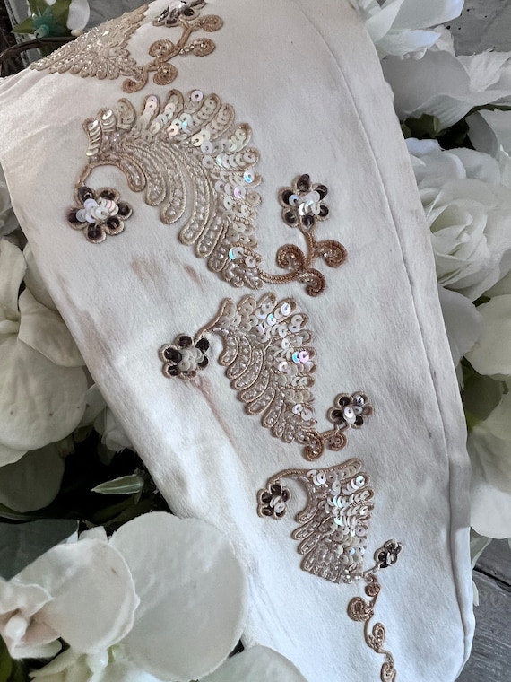 Antique French Embroidered Sequined Gloves - image 6