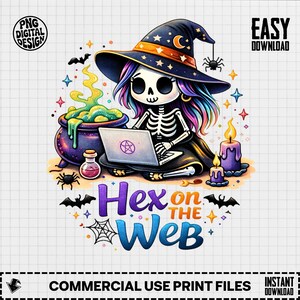 Puede incluir: Ilustración digital de una bruja esqueleto con un portátil, un caldero y velas. La bruja lleva un sombrero negro con estrellas y una luna creciente. El texto "Hex on the Web" se muestra debajo.