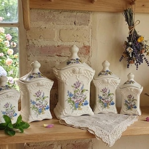 Set med 5 kryddburkar i holländska keramik i Delftware