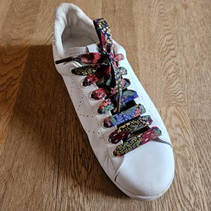 Liberty-Stoffschnürsenkel Ihrer Wahl, Liberty of London, Schnürsenkel, Sneakers, Sneakers, Stan Smith Veja, dunkel LIMITED SERIES