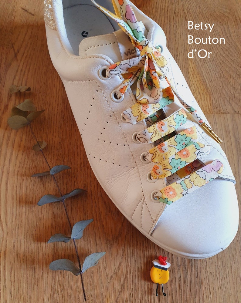 Lacets en tissu Liberty Betsy au choix, Liberty of London, lacets chaussures, baskets, sneakers, stan smith veja, tons rouge vert bleu jaune Betsy Bouton d’Or