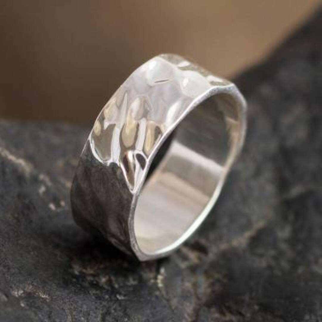 Avindy Hammered Chunky Silver Ring
