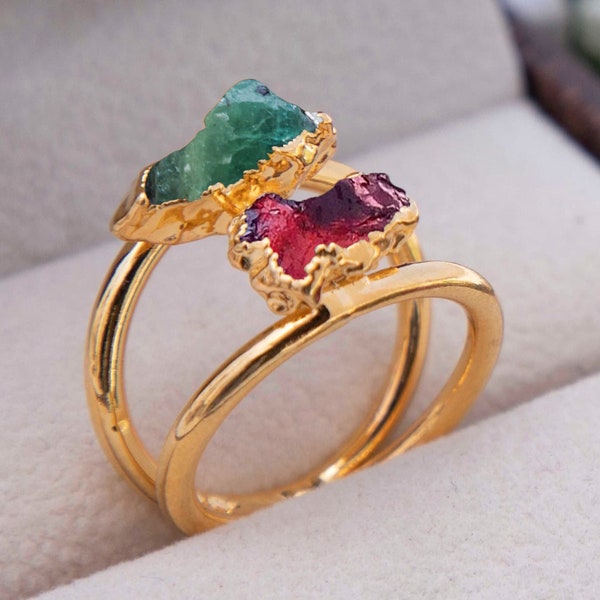 Rough Emerald Garnet Ring, Raw Gemstone Ring, Raw Crystal Gold Ring, Raw Stone Jewelry, Handmade Ring, May Birthstone Ring, Gifting Item