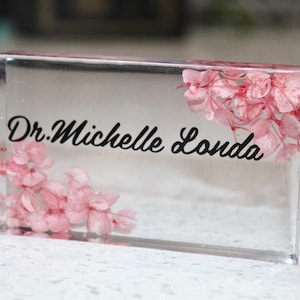 Handmade Personalized Pressed Flowers Resin Name Plate Name Desk Plate Custom NamePlate Office Name Business Desk Name Desk Decor For Women
