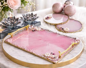 HANDGJORD rosa rosenkvarts hartsbricka med pärlor och kulor, hartsbricka med rosenkvartskant, vit och rosa hartsbricka med guldfärg och handtag