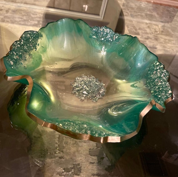 Resin Bowl in Ivory Resin Bowl in Ivory