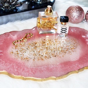 Handgjord bricka i rosa glitterharts: Rosenkvarts och guldmarmorering bild 4