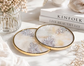 Lyxigt geodhartsunderlägg med guldkant | Vit agatinspirerade underlägg | Handgjorda glitterkristallunderlägg | Elegant heminredning