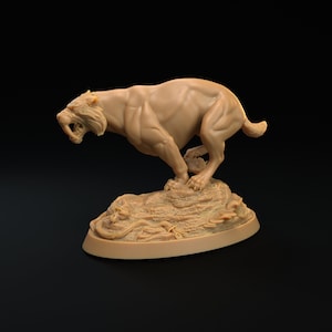 Prowlers Dentes de Sabre | Miniatura de RPG para Dungeons and Dragons | Pathfinder | Jogos de Guerra de Mesa | Miniatura de Besta | Cabana dos Caçadores de Dragões