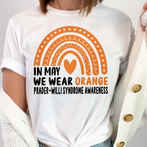 Im Mai tragen wir orangefarbene Regenbogen-Svg, Prader-Willi-syndrom-Bewusstseins-Svg-Png, orangefarbene Schleife-Svg Cricut Sublimationsdesign