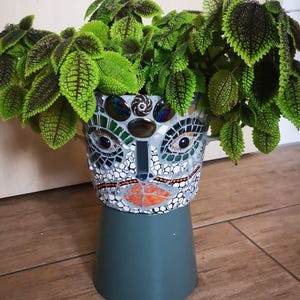Großer Mosaik Übertopf. Pflanztopf. Kopf zum bepflanzen. Blumen Vase. Blumentopf mit Gesicht. Keramik Gefäß, Büste.