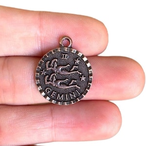 Antique Copper Gemini Zodiac Charm – Rustic Astrology Twins Pendant – Horoscope Jewelry Supply – Copper Gemini Sign Charm (23 x 19 mm)LB-135