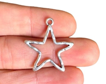 2 Silver Star Frame Charm - Antique Silver Plated Hammered Star Pendant - Jewellery Making - Gift for Her (27 x 25 mm) LG-305