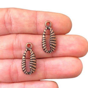 4 Copper Cowrie Charms – Antique copper plated seashell pendants – Coastal charm supplies (10 x 21 mm) LB-201