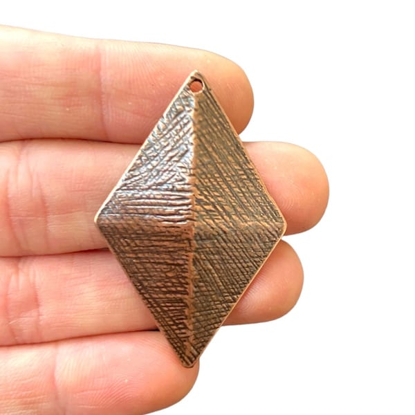 1 Copper Pyramid Charm Antique Copper Plated Diamond Shape Charm Pyramid Pendant Jewellery Making (30 x 46 mm) LB-364