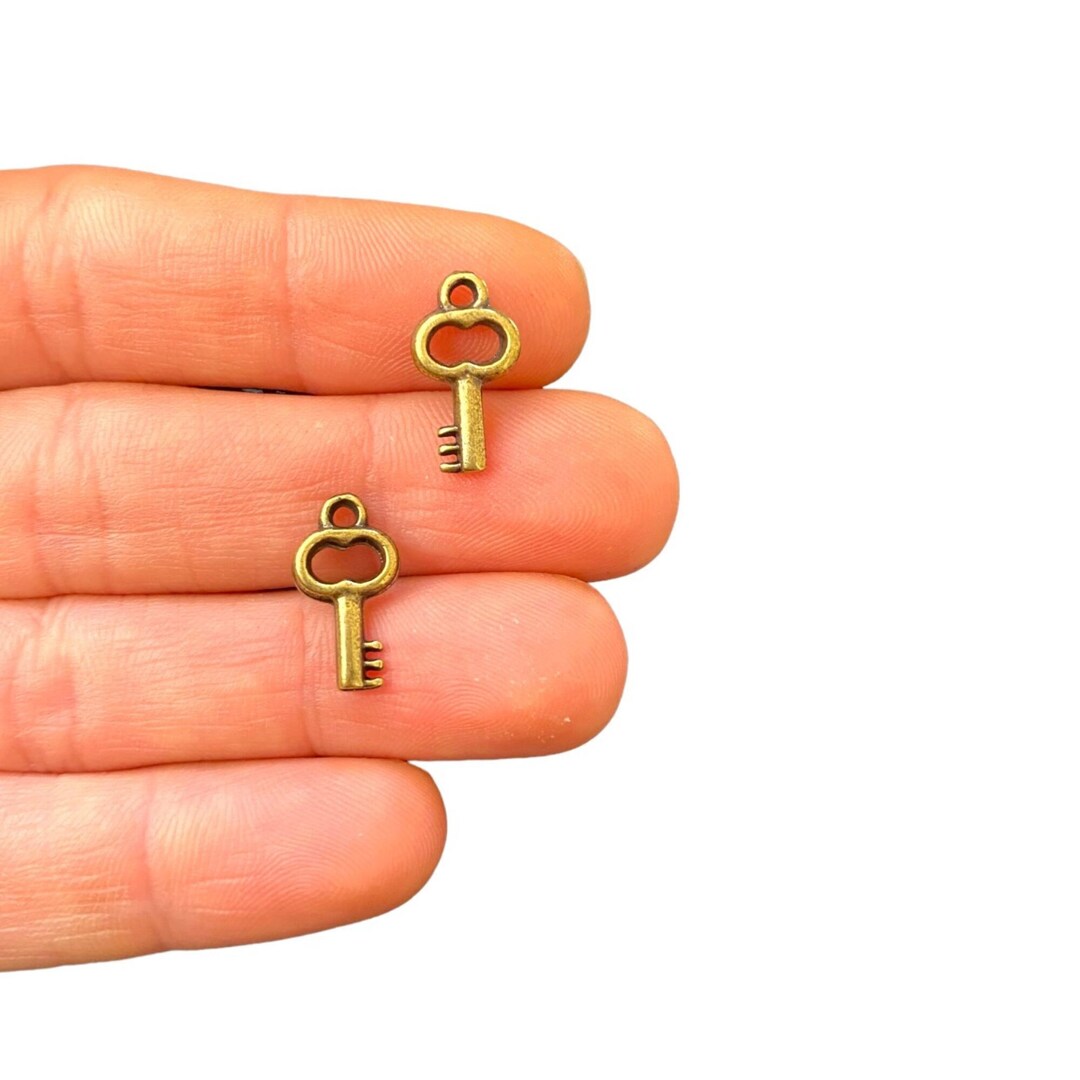 10 Bronze Minimalist Key Charms Antique Bronze Plated Key Pendant
