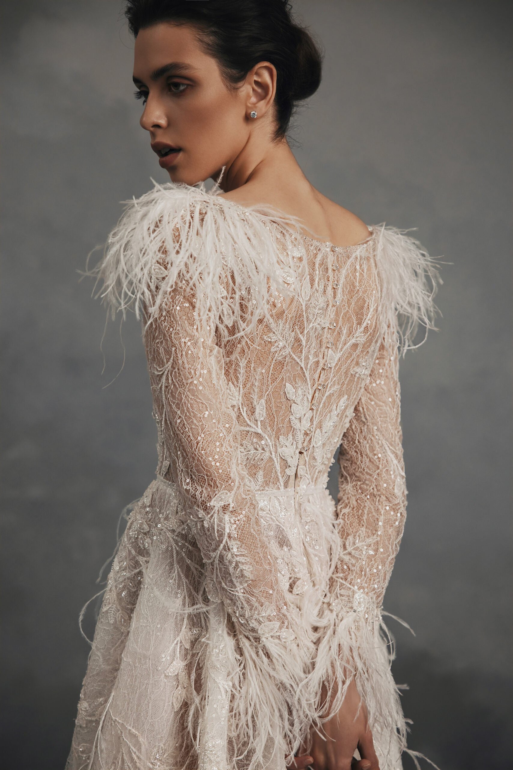 Etsy Feather Wedding Dress: Elegant Bridal Style with Ethereal Detail