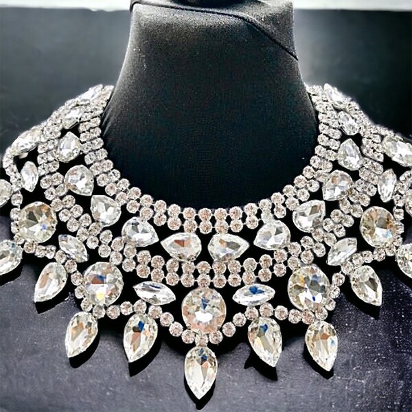 Crystal Statement Winter Gala Necklace | Adjustable Size | Silver Finish | Crystal Jewelry | Anna Wintour Style | Glamorous Jewelry