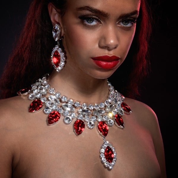 Red Vamp Crystal Collar Necklace Set | Opulent Crystal Necklace | Statement Crystal Necklace | Oversized Crystal Faux Diamond Replica