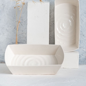 White English Cake Dish, Rustic Bakeware, Ceramic Bakeware, Gifts for Newlyweds, Pottery Cookware, Ceramic Baking Gift, Made in Israel