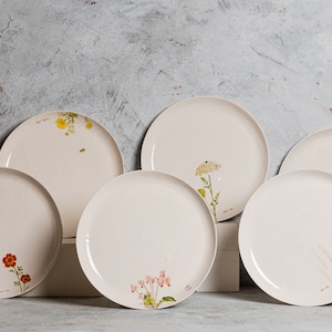 Juego de platos de cerámica blanca para la cena, plato de cerámica floral, plato rústico para plato principal, regalo de cerámica para cocina, vajilla nórdica, decoración de mesa de cocina