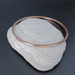 1 Jonc Bracelet in fine copper, Hammered, Light, Rustic Bracelet, square rush, classic, stackable bracelet, bracelet, copper image 6