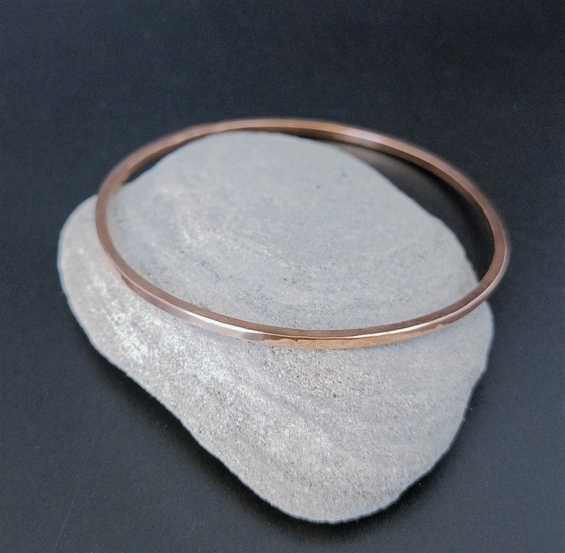 1 Jonc Bracelet in fine copper, Hammered, Light, Rustic Bracelet, square rush, classic, stackable bracelet, bracelet, copper image 6