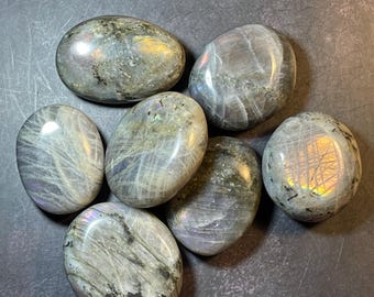 Palmstone z labradorytu Sunset