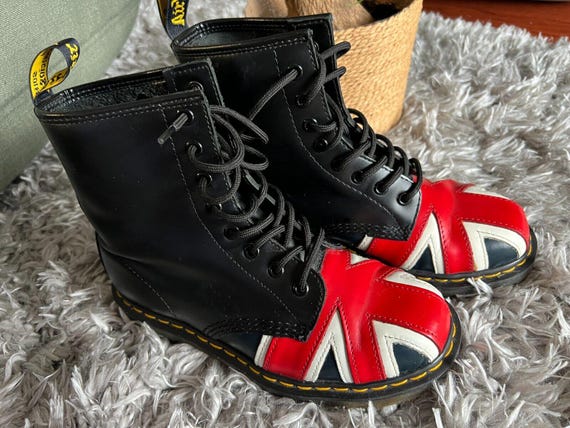 Dr.Martens 8ホールブーツ ユニオンジャック イギリス国旗 名品 Dr. Martens ドクターマーチン ユニオンジャックモデル 8