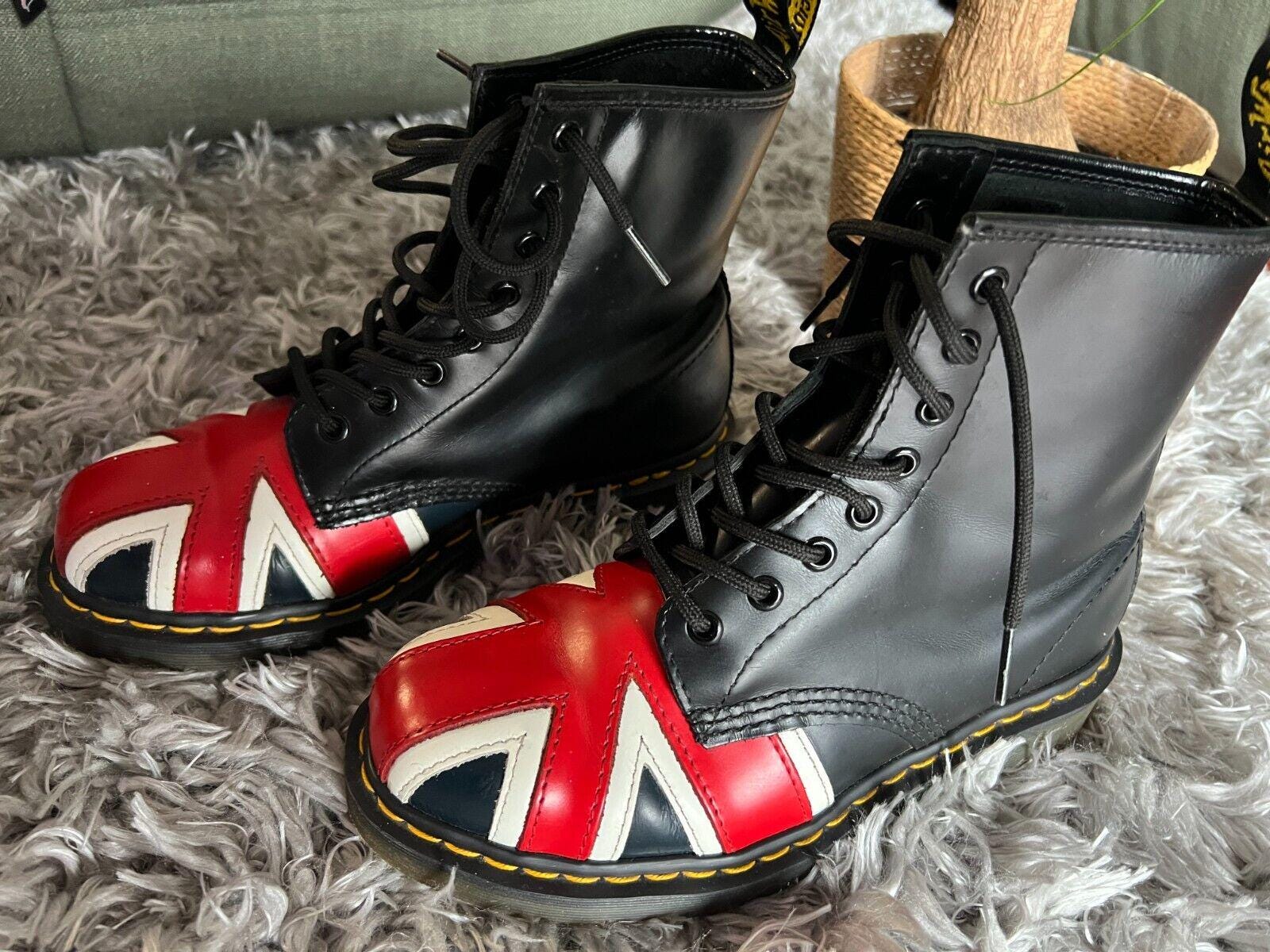 Dr Martens Boots Union Jack British Flag Leather Combat Boots US 