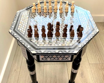 VERKOOP!!! Luxe Parelmoer schaaktafel met metallic bladgoud inleg, houten schaakstukken, een perfect luxe cadeau (16")