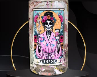Gotisch glas voor mama, cadeau voor mama met skeletmotief, roze glas met bloemen en doodskop, grappig cadeau voor mama, gotisch drinkgerei, uniek handgemaakt cadeau voor haar